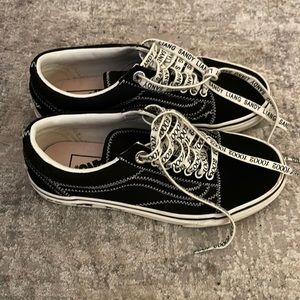 Sandy Liang collaboration with VANS very rare.